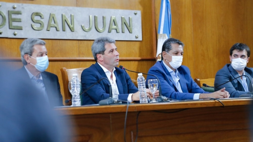Sergio Uñac lanzó el programa Vincular, que fomenta el ingreso al trabajo formal