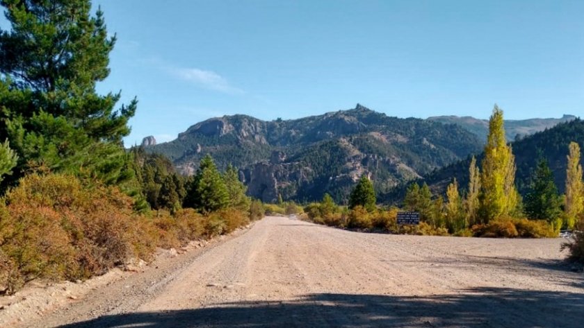 Neuquén firmó contratos para la pavimentación de importantes rutas en la provincia