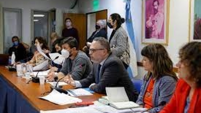 Kulfas: “Queremos desarrollar la cadena productiva del cannabis y del cáñamo y garantizar trazabilidad
