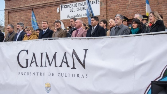 El Gobierno del Chubut participó del 147° aniversario de Gaiman con firma de convenios y entrega de aportes económicos