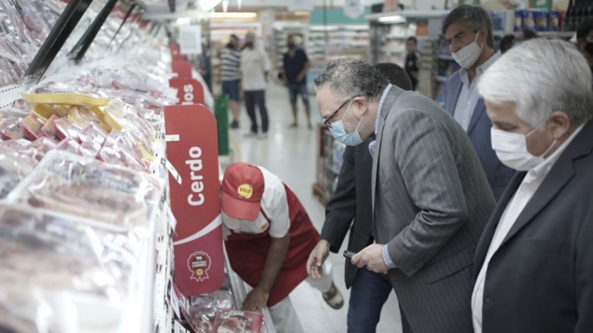 Los ministros Kulfas y Díaz Cano verificaron que el programa de rebajas de carne se cumpla en San Juan