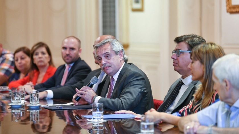 El Gobierno Nacional anunció un aumento del 45 por ciento del Salario Mínimo, Vital y Móvil, que llegará a fin de año a $47.850
