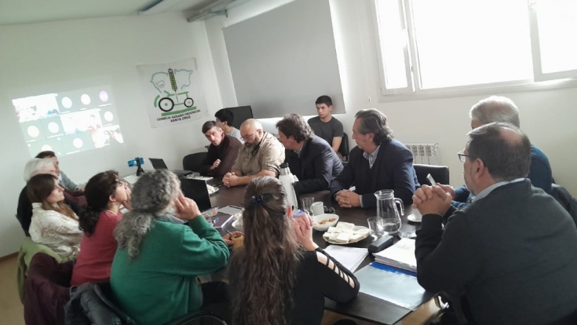 Ambiente participó de una reunión para aprobar los criterios de manejo de bosques con ganadería integrada en Santa Cruz