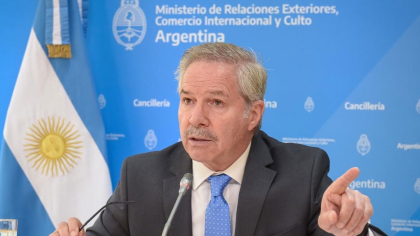 Solá: "Lo que sucedió en la Cumbre de Líderes del G20 fue un éxito del Presidente Alberto Fernández"