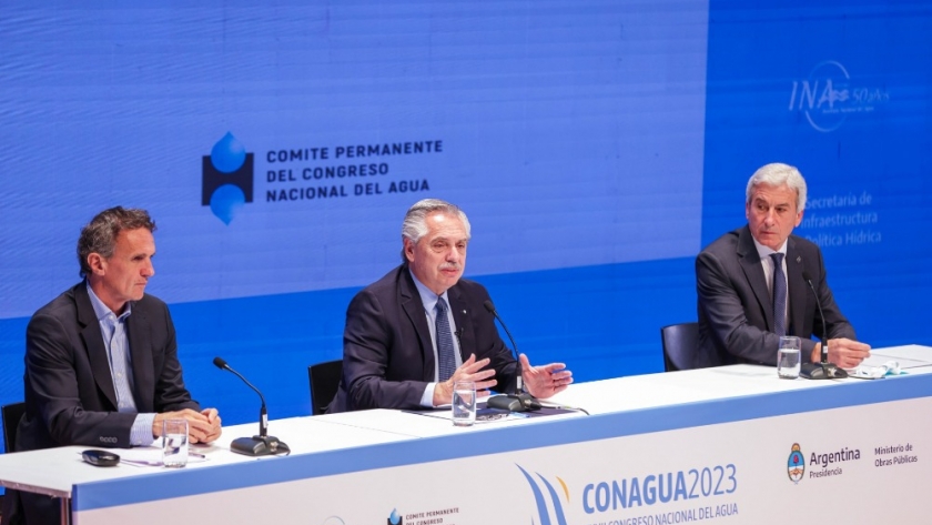 *Alberto Fernández* encabezó la apertura del CONAGUA