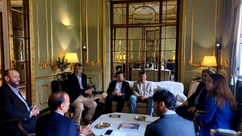 Catamarca estrecha lazos en Madrid: reunión clave en la Embajada Argentina en España