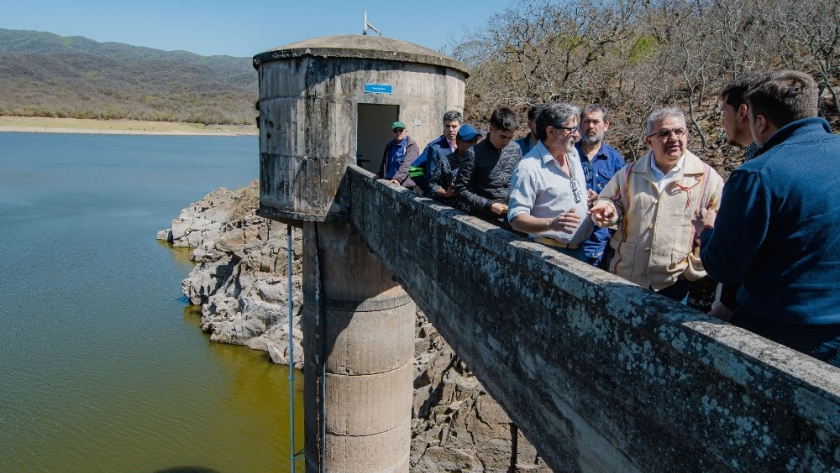 Trabajos de infraestructura hídrica en el Este catamarqueño