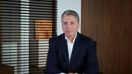 Dujovne avala el rumbo económico, pide definiciones cambiarias y plantea una reforma impositiva de fondo para 2026