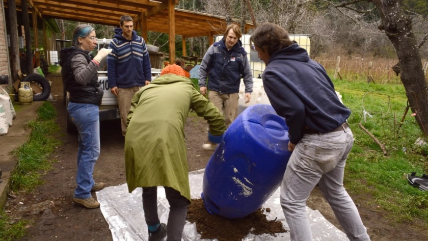 El Bolsón: desarrollan biofertilizantes para la producción sustentable