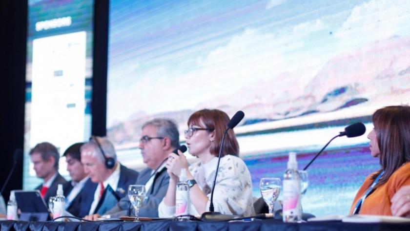 Fernanda Ávila: “La minería es más trabajo de calidad y provincias más fuertes”