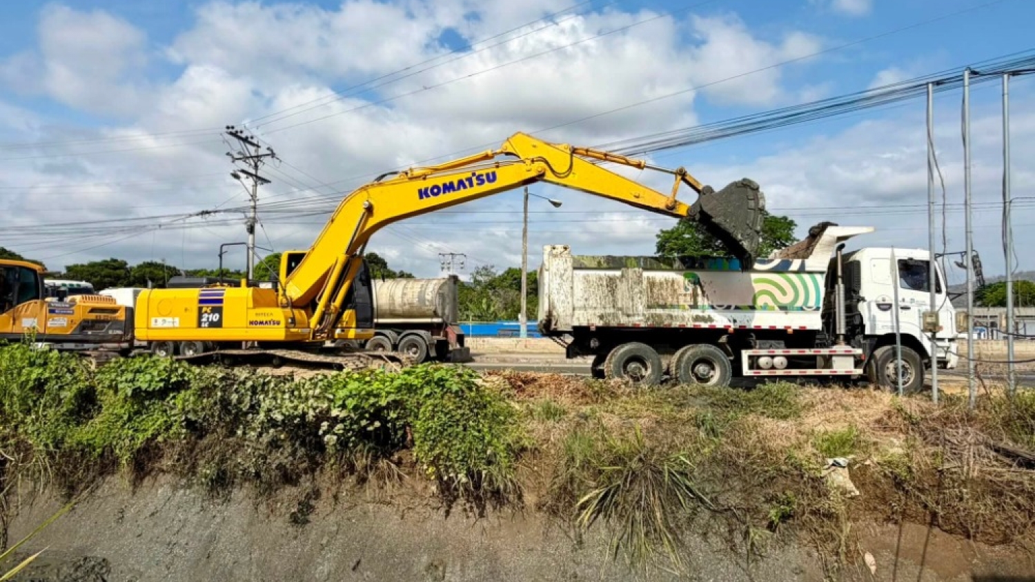 Obras hidráulicas en Laishí protegen las parcelas productivas de Formosa mediante la limpieza de canales y adecuación de escurrimientos