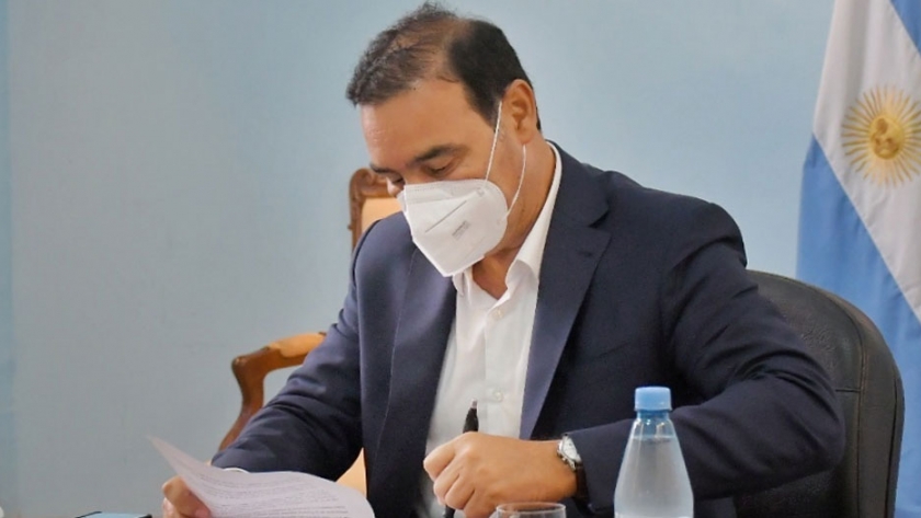 Valdés firmó un convenio con el Consejo Federal de Inversiones por 60 millones de pesos