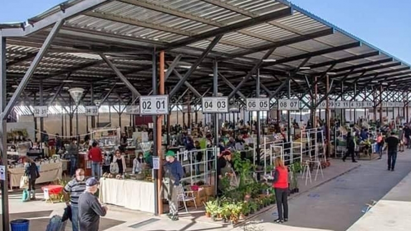 Artesanos, productores y emprendedores reunidos en la "Catamarca Feria Unida"
