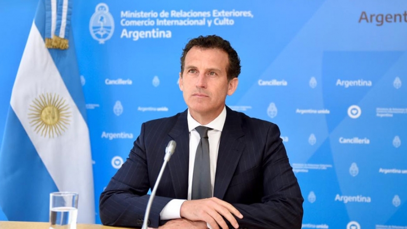 Guillermo Justo Chaves: "Los derechos humanos son el contenido moral de las democracias"