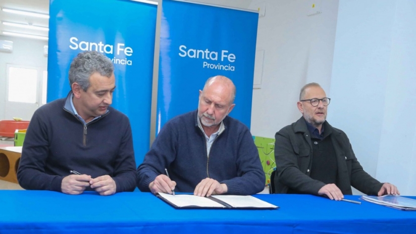 Perotti y Javkin firmaron un nuevo convenio del Plan Incluir para realizar obras en el barrio Ludueña de Rosario