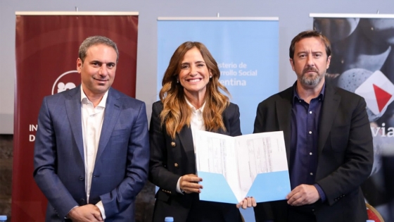 En Mendoza, Tolosa Paz otorgó subsidios a productores vitivinícolas de varias provincias que sufrieron inclemencias climáticas