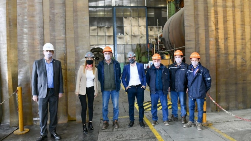 Guzmán en Mendoza: Recorrió la empresa IMPSA y se reunió con empresarias y empresarios locales