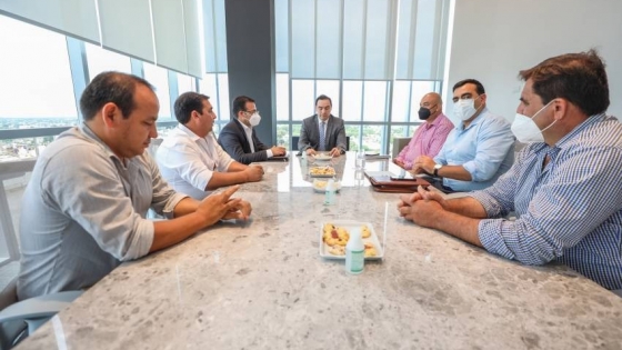 Valdés se reunió con intendentes para analizar la situación institucional y financiera de sus comunas