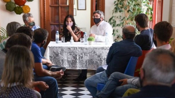 El ministro Javier Rodríguez fue recibido por productores de Tandil