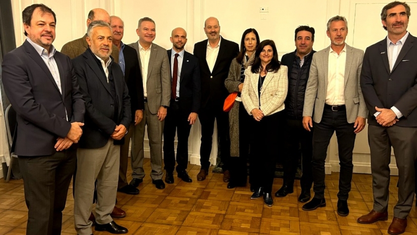 JetSmart suma dos rutas aéreas directas de Mendoza a Bariloche y Salta