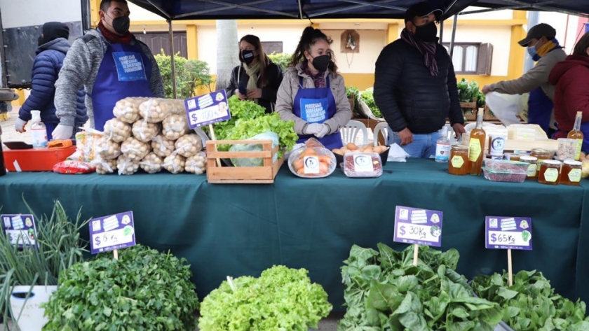 Programa Soberanía Alimentaria: cientos de formoseños accedieron a la compra de más de 7.200 kg de alimentos en Laguna Blanca