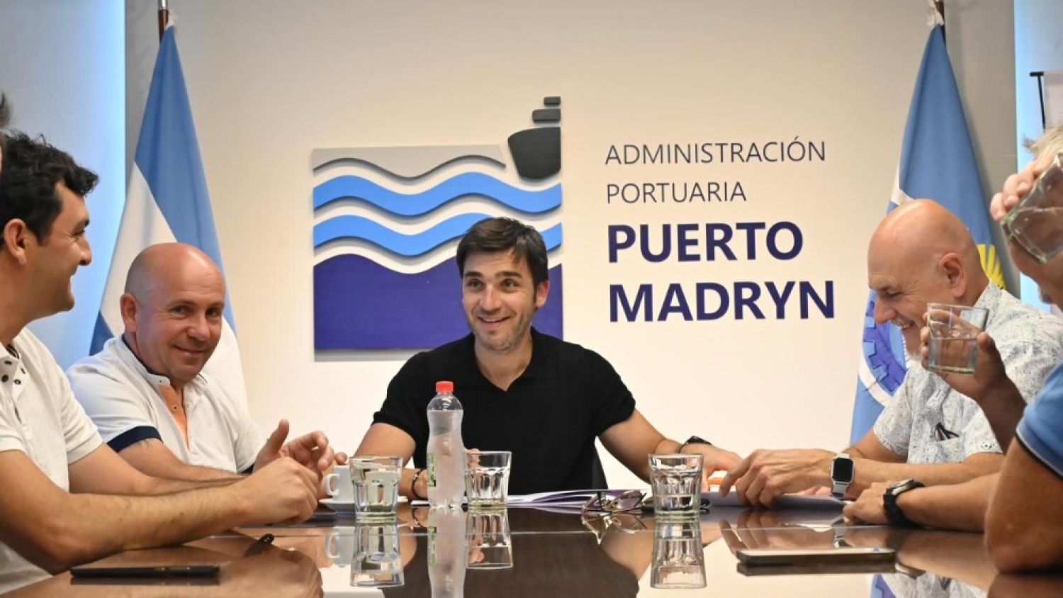 Torres impulsa una renovación clave del puerto de Madryn con obras estructurales en el muelle Storni
