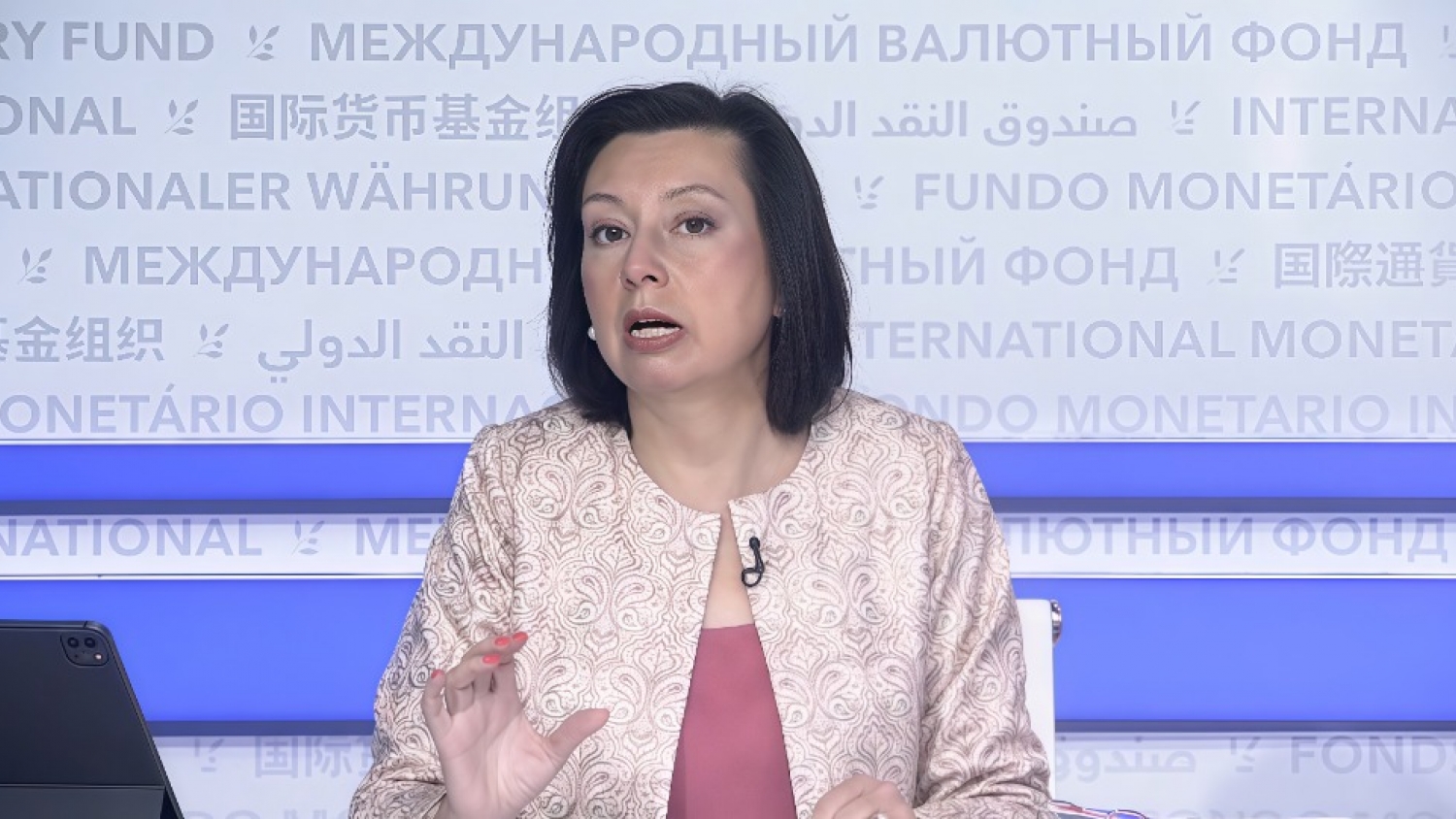 Julie Kozack destacó las reformas para impulsar la actividad económica