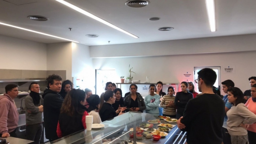 Comienzan los cursos de formación avanzada con idiomas de hotelería y gastronomía