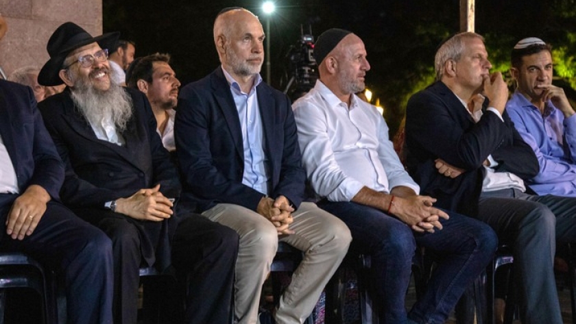 Rodríguez Larreta asistió al encendido de las velas de Janucá