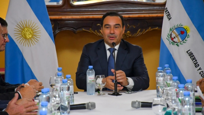 El gobernador Valdés reunió a su Gabinete ampliado para proyectar la gestión provincial ante el nuevo Gobierno nacional