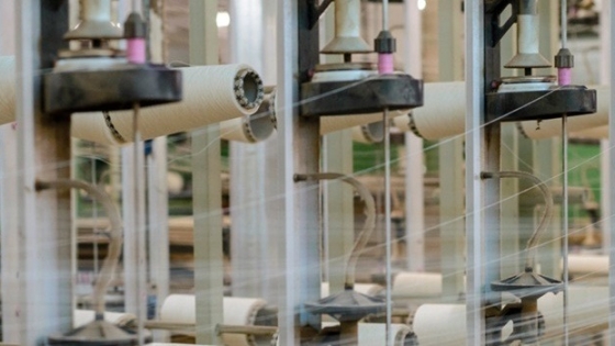 Fibras textiles recicladas y células solares: Aitpa premia la innovación