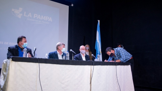 Ziliotto firmó Convenio Marco de Colaboración para la Gestión del Acuífero del Valle Argentino