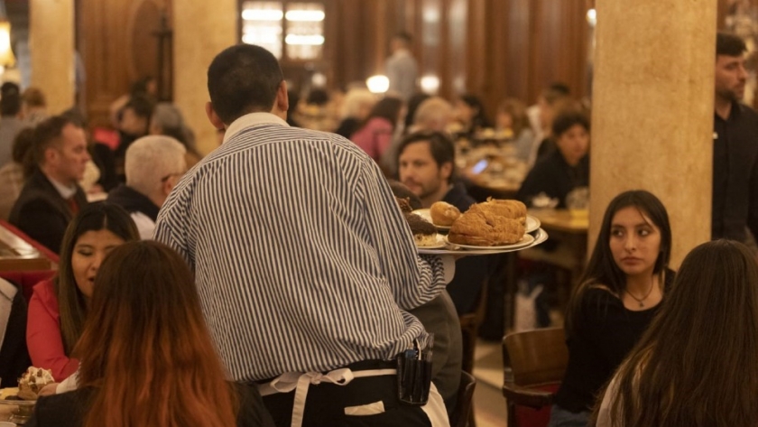 El Turismo lidera la creación de trabajo en el país