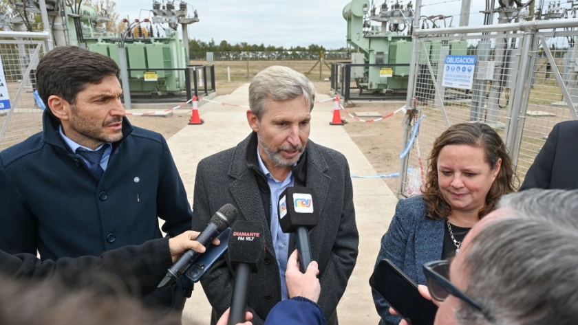 Frigerio y Pullaro inauguraron una nueva subestación eléctrica
