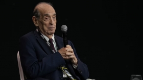 Arriazu proyecta que Argentina volverá al mercado de deuda si el riesgo país cae por debajo de 500 puntos