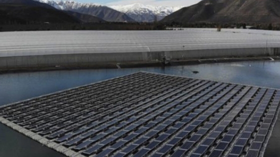 <Se inaugura primera planta fotovoltaica flotante en Chile