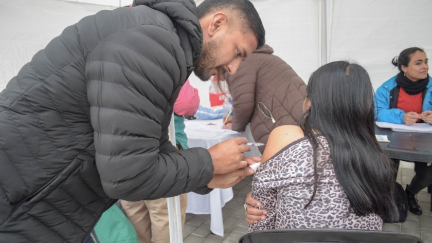 Llegaron 10 mil dosis de la vacuna contra el dengue