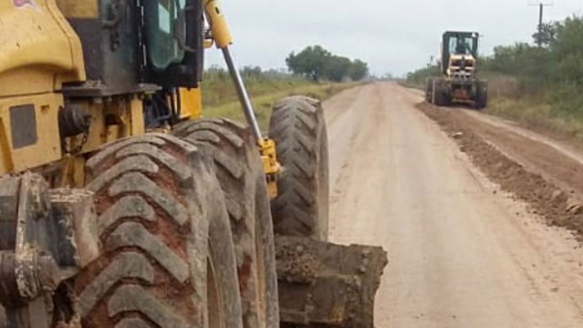 Vialidad realiza la conservación de conexiones productivas en el departamento Paraná
