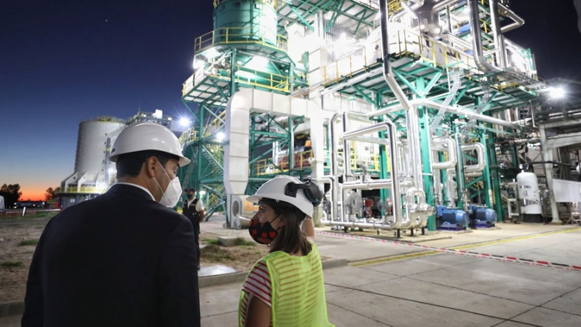 El ministro Anselmo en la inauguración de Planta de Biomasa Genergíabio en Santa Rosa