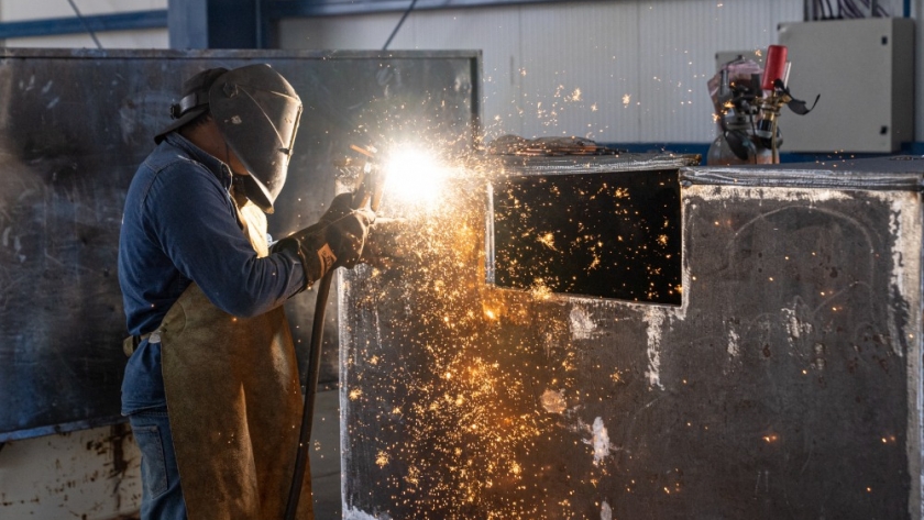 La industria consolida su ritmo de crecimiento y ya creó 36 mil empleos formales desde diciembre de 2019