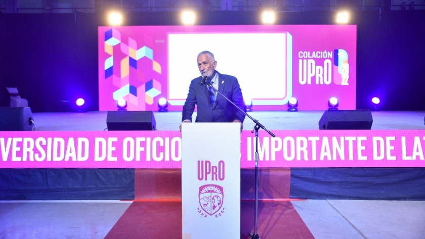 La UPrO cerró el año despidiendo a otra numerosa tanda de nuevos profesionales