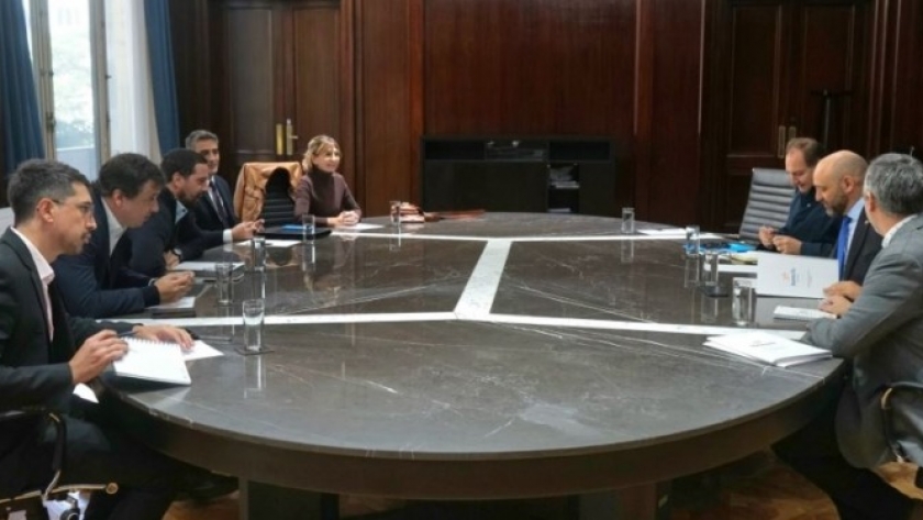 Funcionarios de la “Argentina del Centro” pidieron al gobierno nacional que modere la medida que permite importar maquinaria agrícola usada