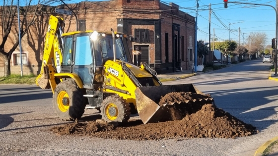 Restricción de tránsito en calle Italia por obras en el acceso a barrio Progreso
