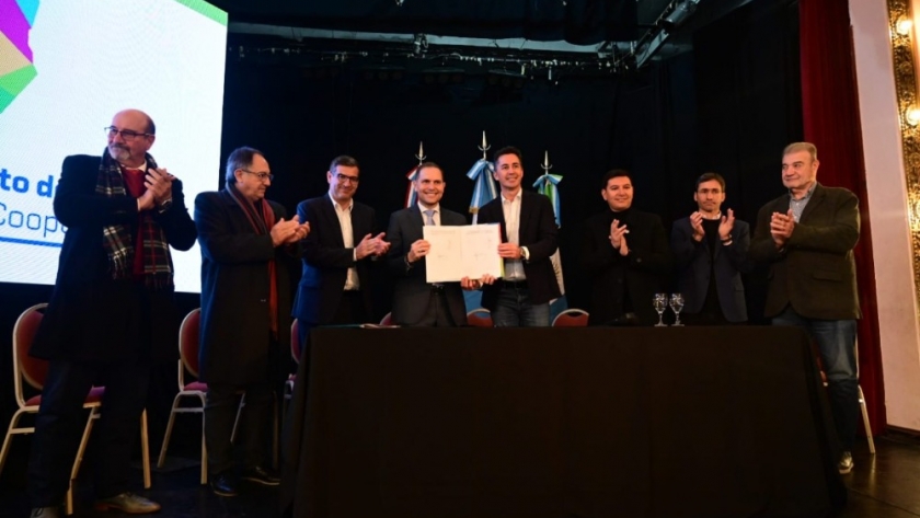 La Provincia y Bancor lanzan línea de créditos para cooperativas de servicios