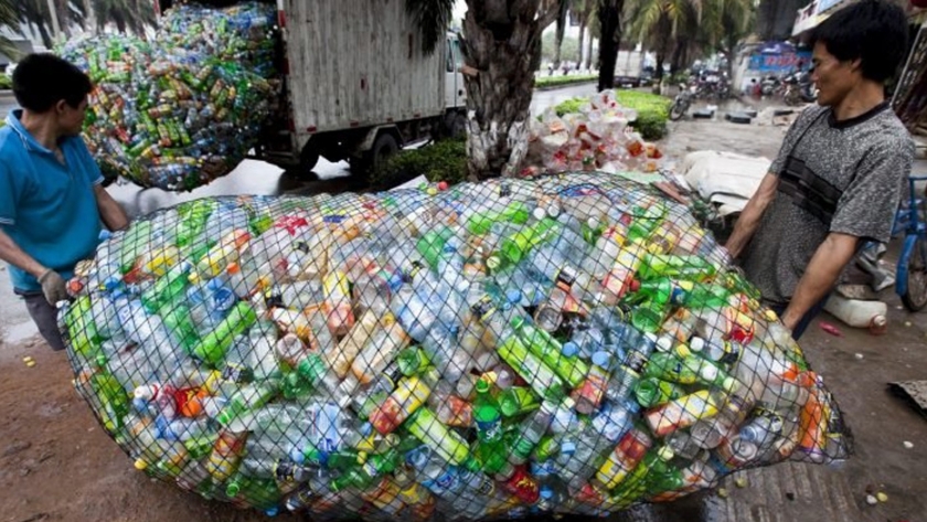 "Ecología Los Antiguos": Un emprendimiento que da fin sustentable a las botellas de amor