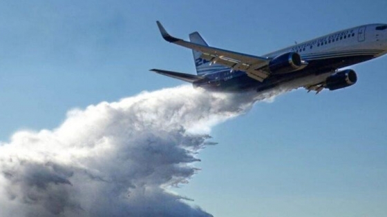 El avión hidrante de Santiago del Estero vuelve a Neuquén para combatir incendios forestales