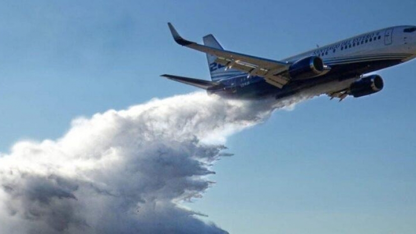 El avión hidrante de Santiago del Estero vuelve a Neuquén para combatir incendios forestales