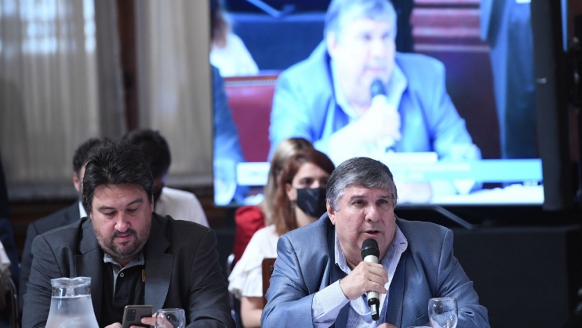 Comisión de Presupuesto emite dictamen a favor del programa de Facilidades Extendidas para refinanciar la deuda con el FMI