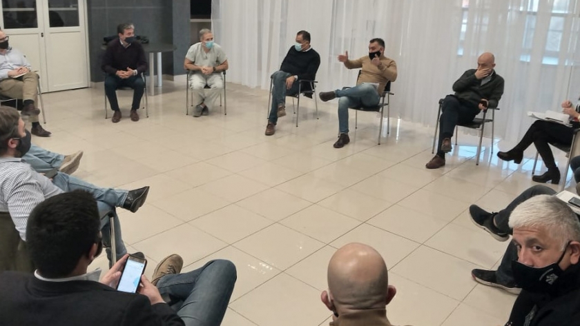 Chubut y Santa Cruz buscan unificar protocolos y un corredor seguro para el petróleo