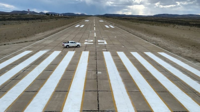 Articulan acciones para la refacción de aeropuertos y aeroclubes en Santa Cruz